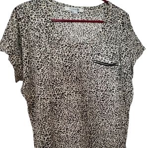 Forever 21 lightweight Top